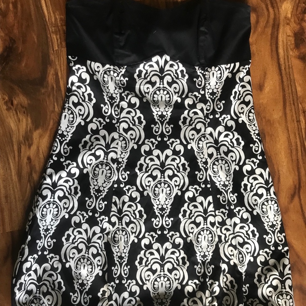 Black and white Bubble dress